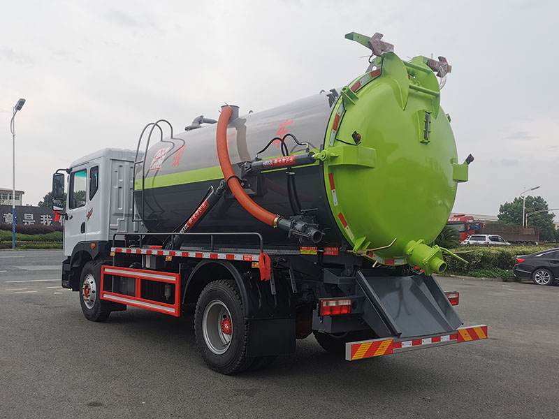 中潔牌XZL5160GXW6型吸污車