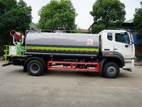 中潔牌XZL5189TDY6型多功能抑塵車(chē)