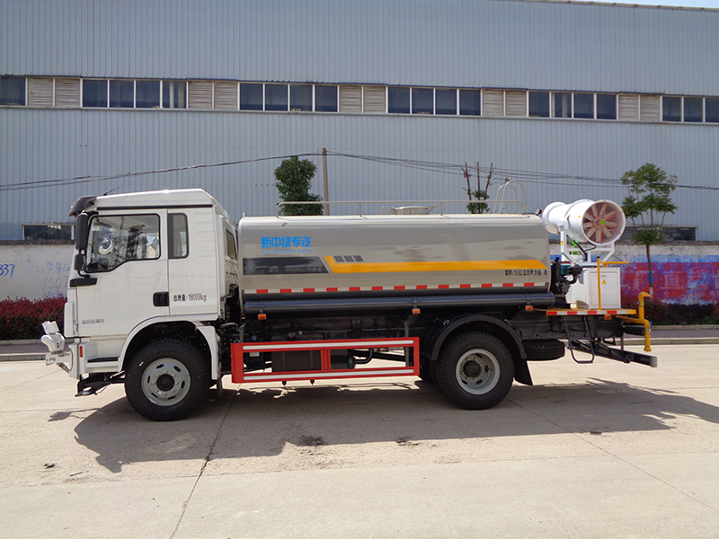 XZL5182GPS6型綠化噴灑車(chē)