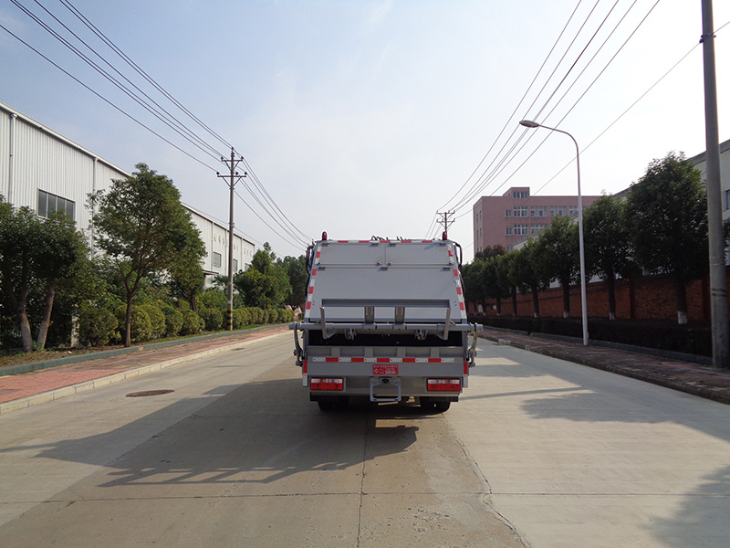 XZL5090ZYS6型壓縮式垃圾車